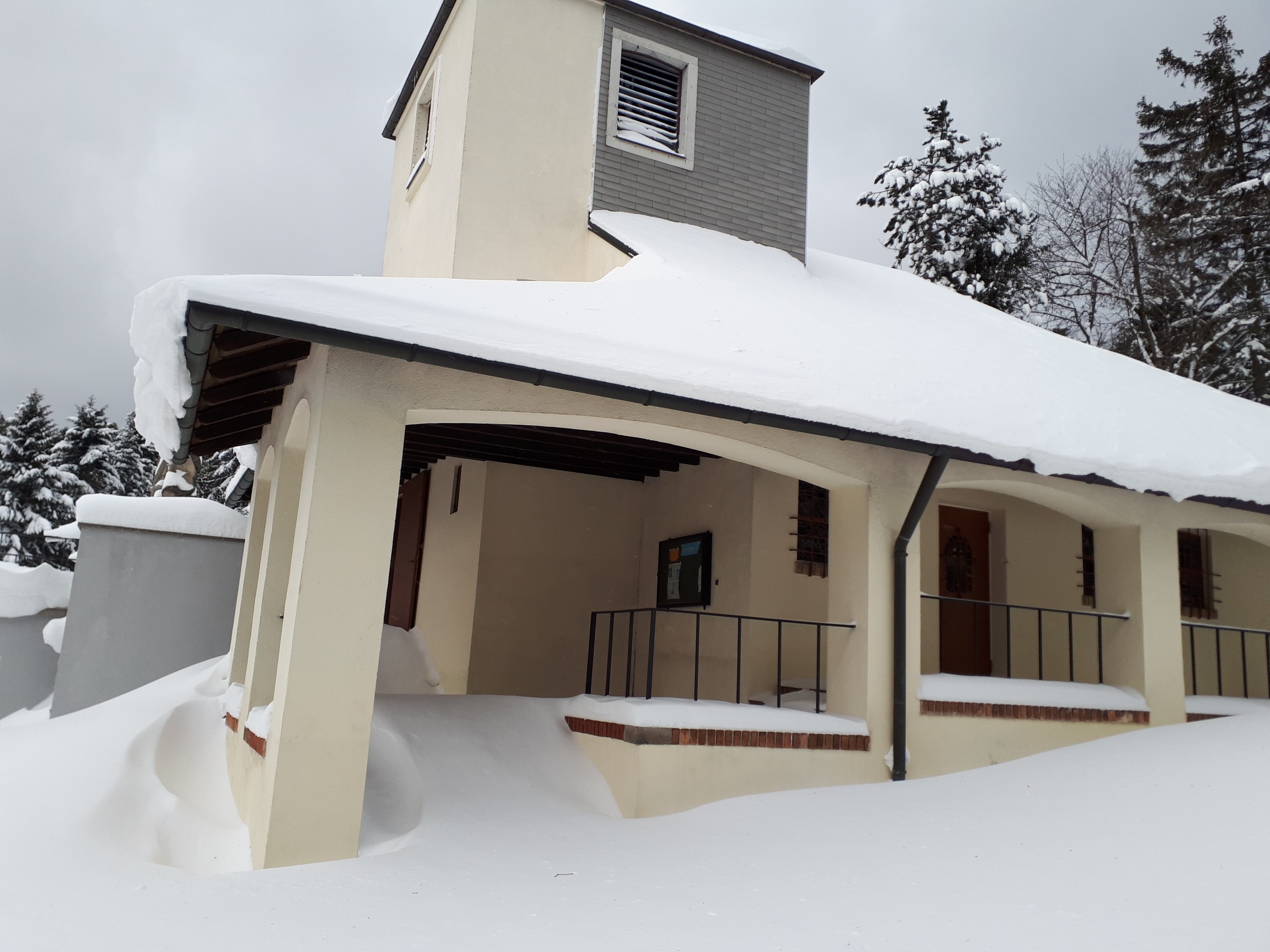 Winter-Impressionen von der Engelbert-Kirche
